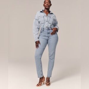 Abercrombie & Fitch Curve Love Ultra High Rise 90s Slim Straight Jean size 32 L